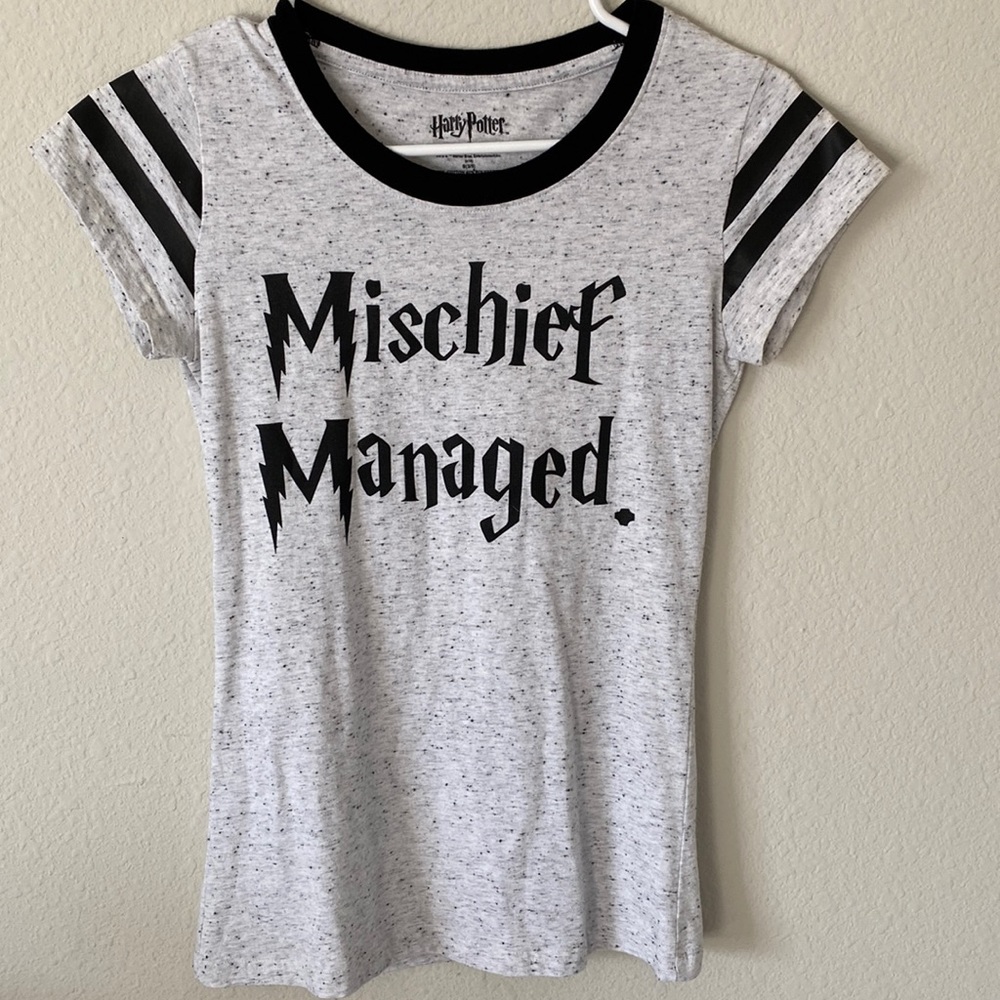 Harry Potter Mischief Managed t-shirt.